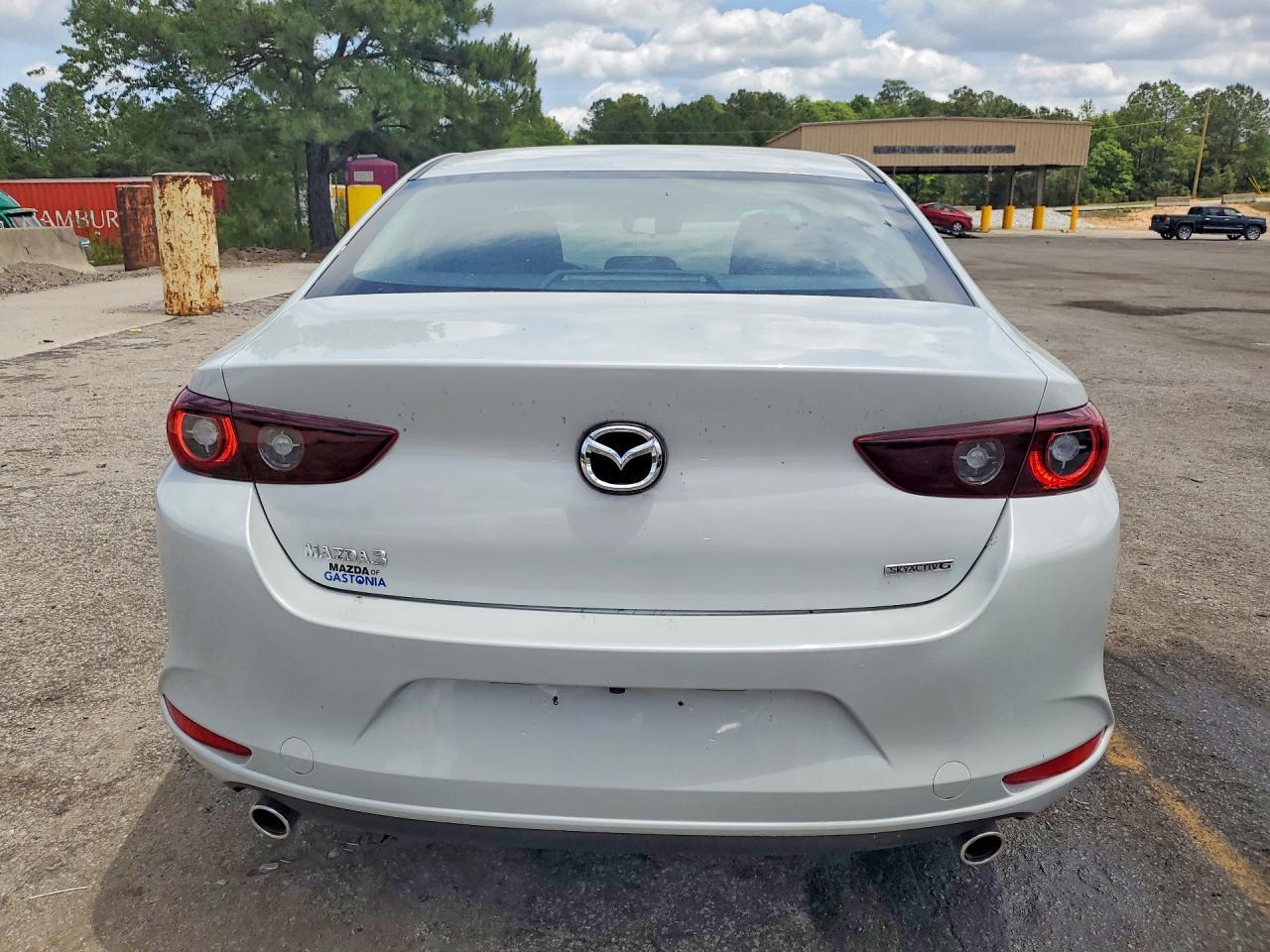 2025 Mazda 3 Select Sport - Image 6