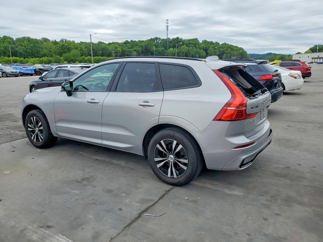 2024 Volvo Xc60 Core - Image 2