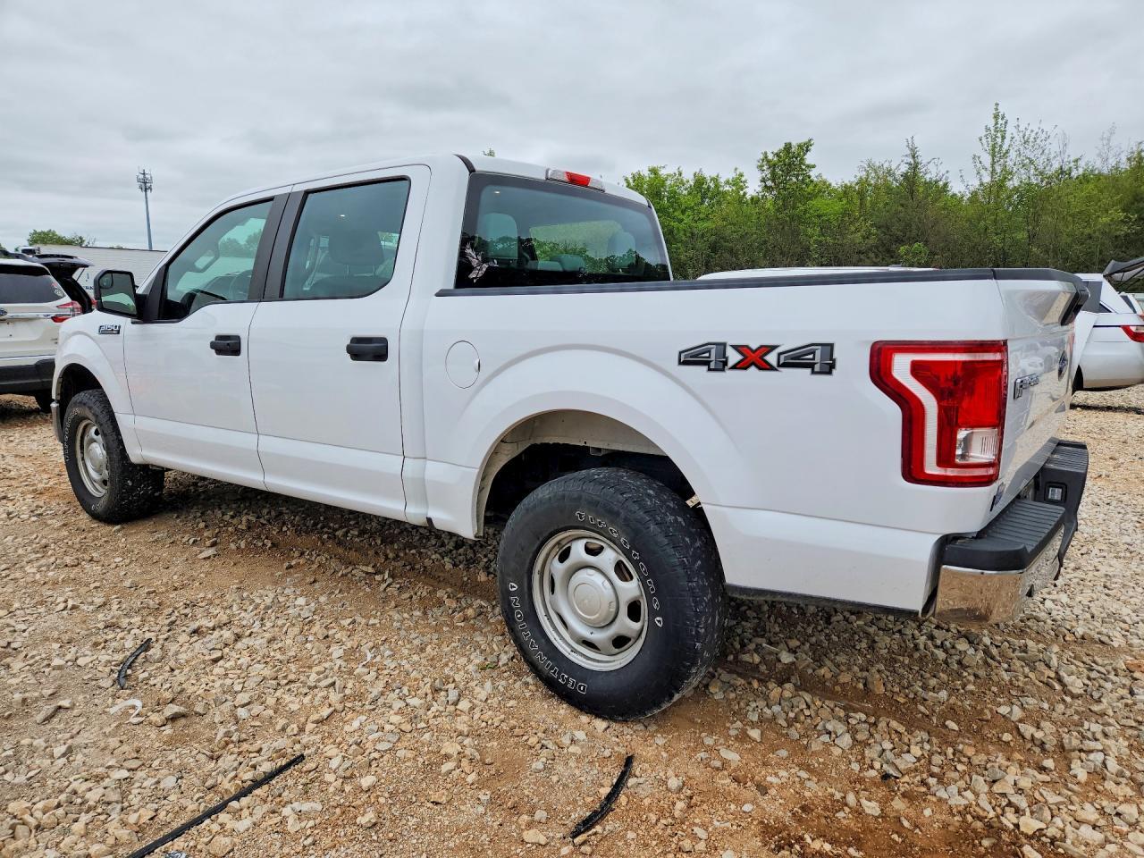 2017 Ford F150 Supercrew - Фото 2