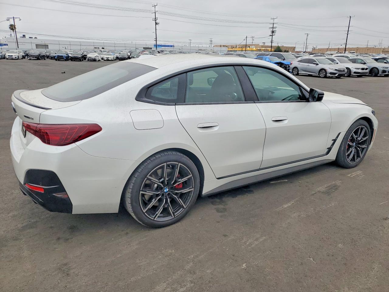 2025 BMW I4 Edrive 40 - Image 3