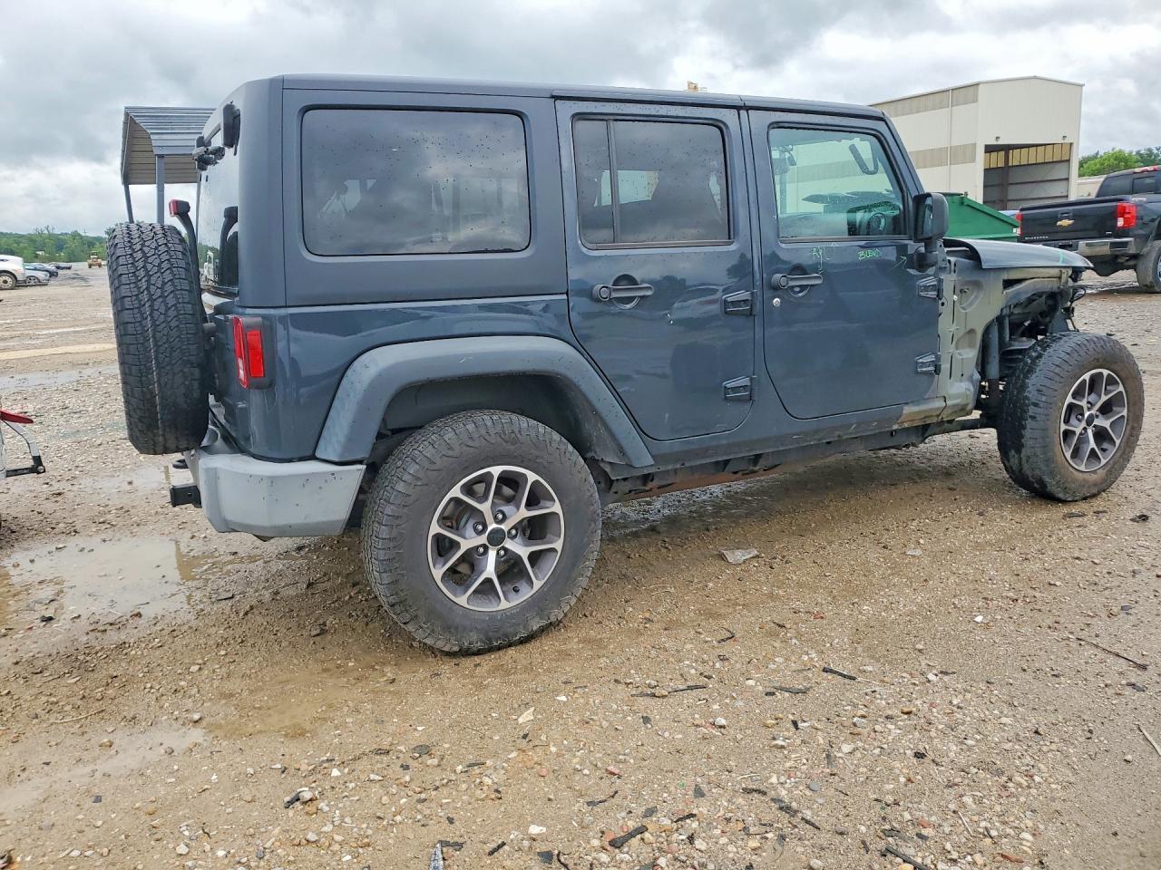 2017 Jeep Wrangler Unlimited Sport - Image 3