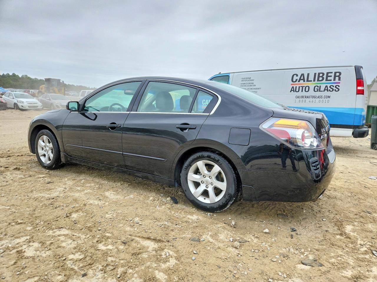2009 Nissan Altima 2.5 - Image 2