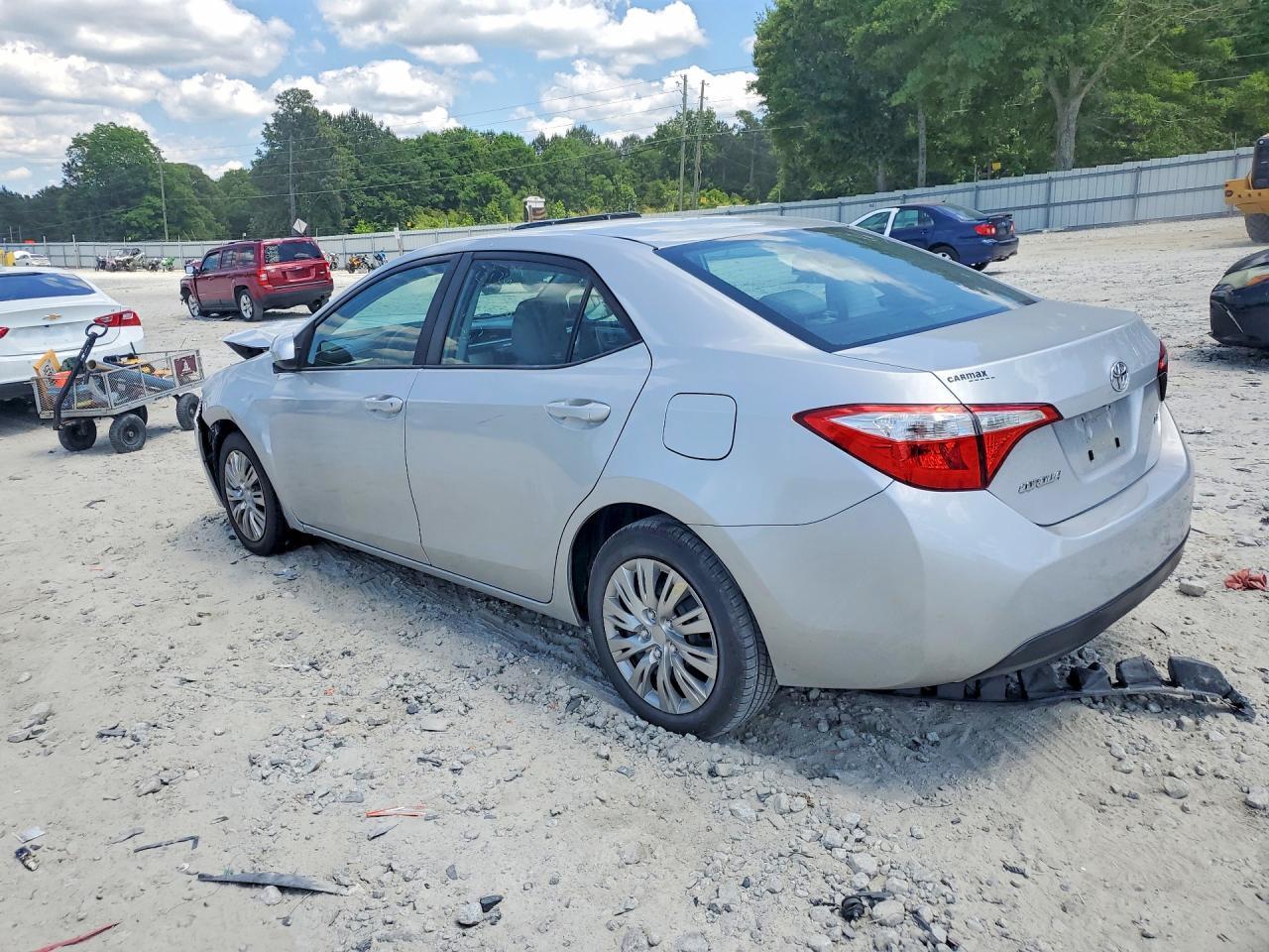 2016 Toyota Corolla Le - Image 2