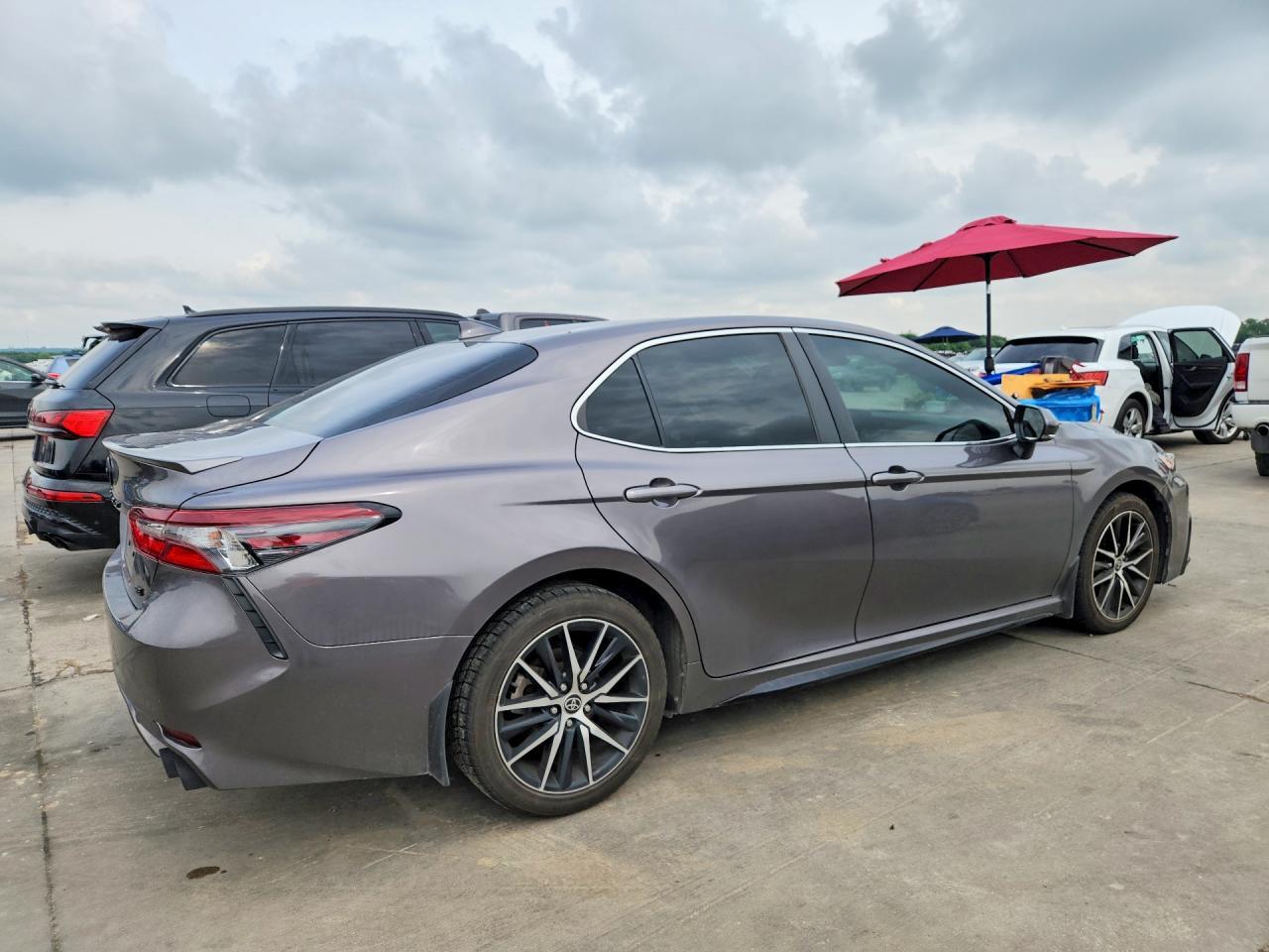 2023 Toyota Camry - Фото 3