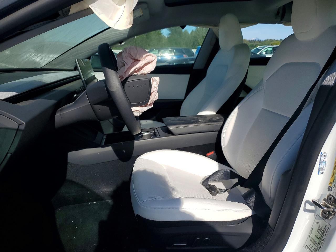 2024 Tesla Model 3 - Фото 7