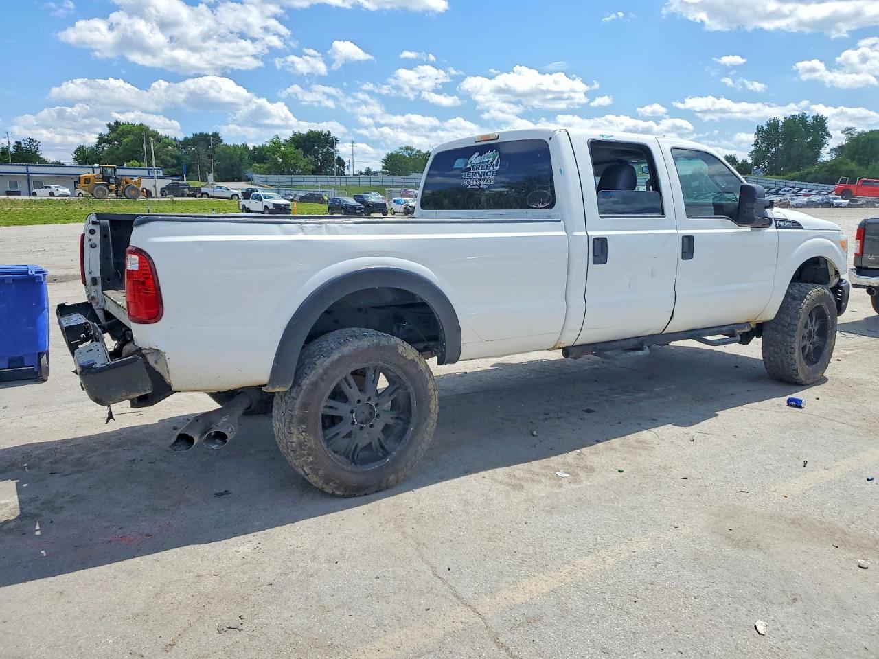 2015 Ford F350 Super Duty - Фото 3