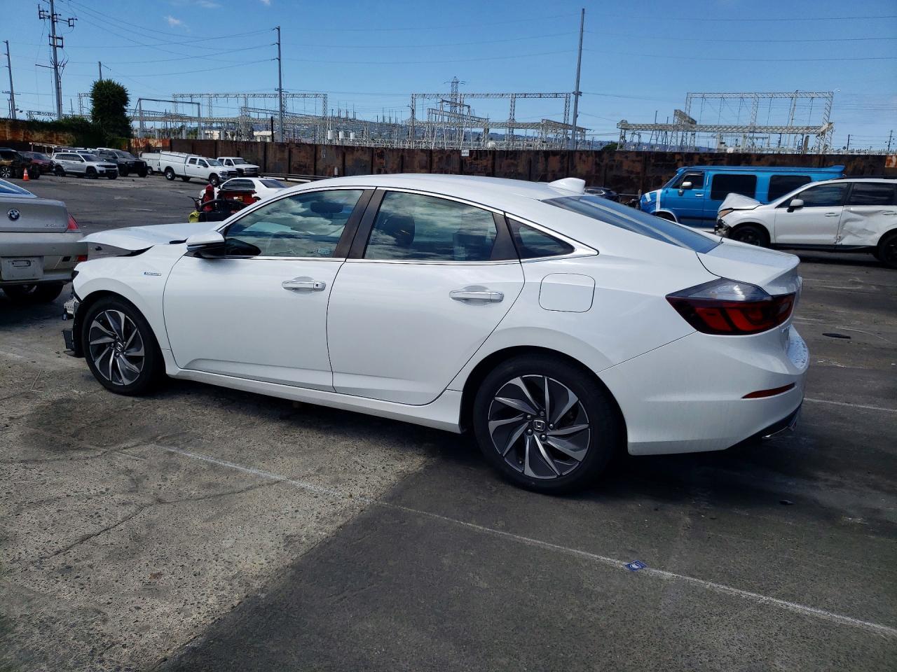 2021 Honda Insight Touring - Фото 2