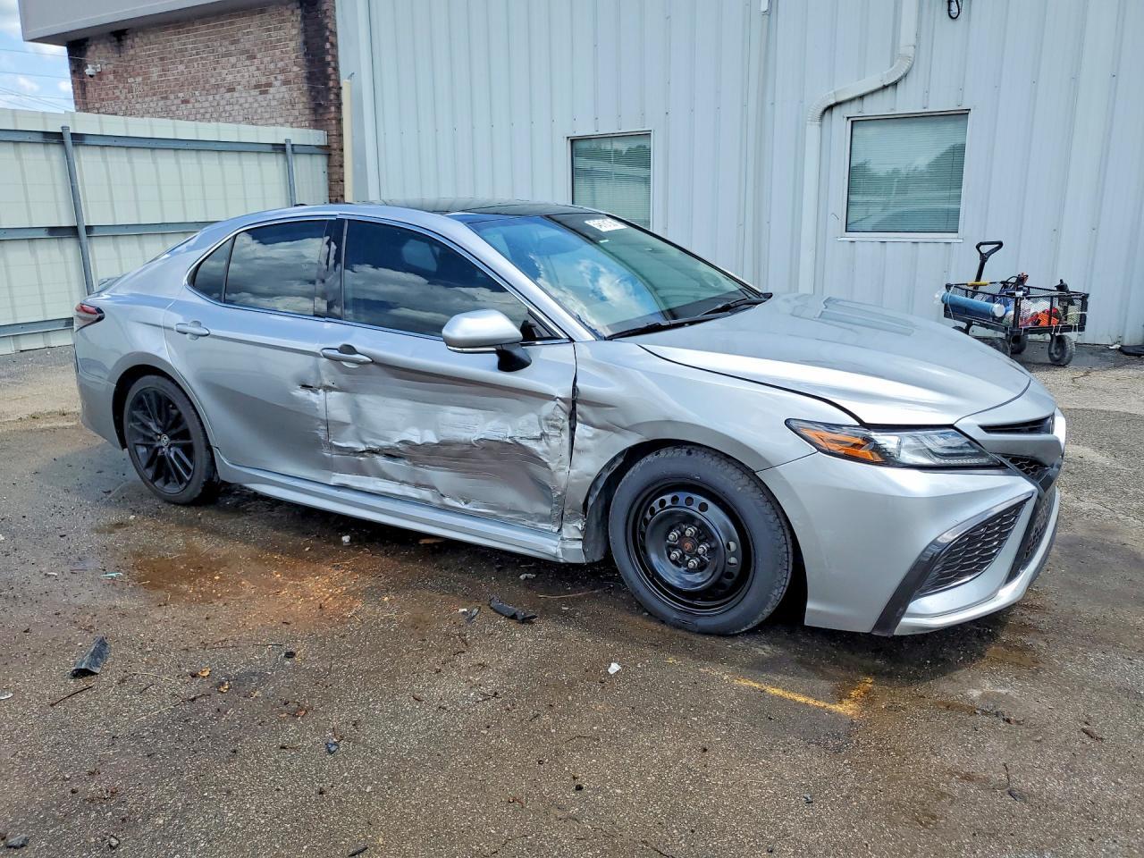 2022 Toyota Camry Xse - Image 4