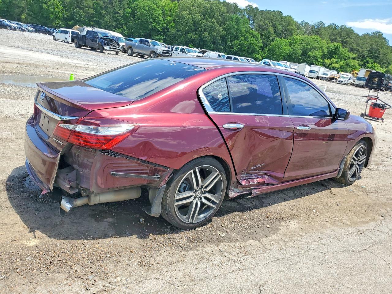 2017 Honda Accord Sport - Image 3