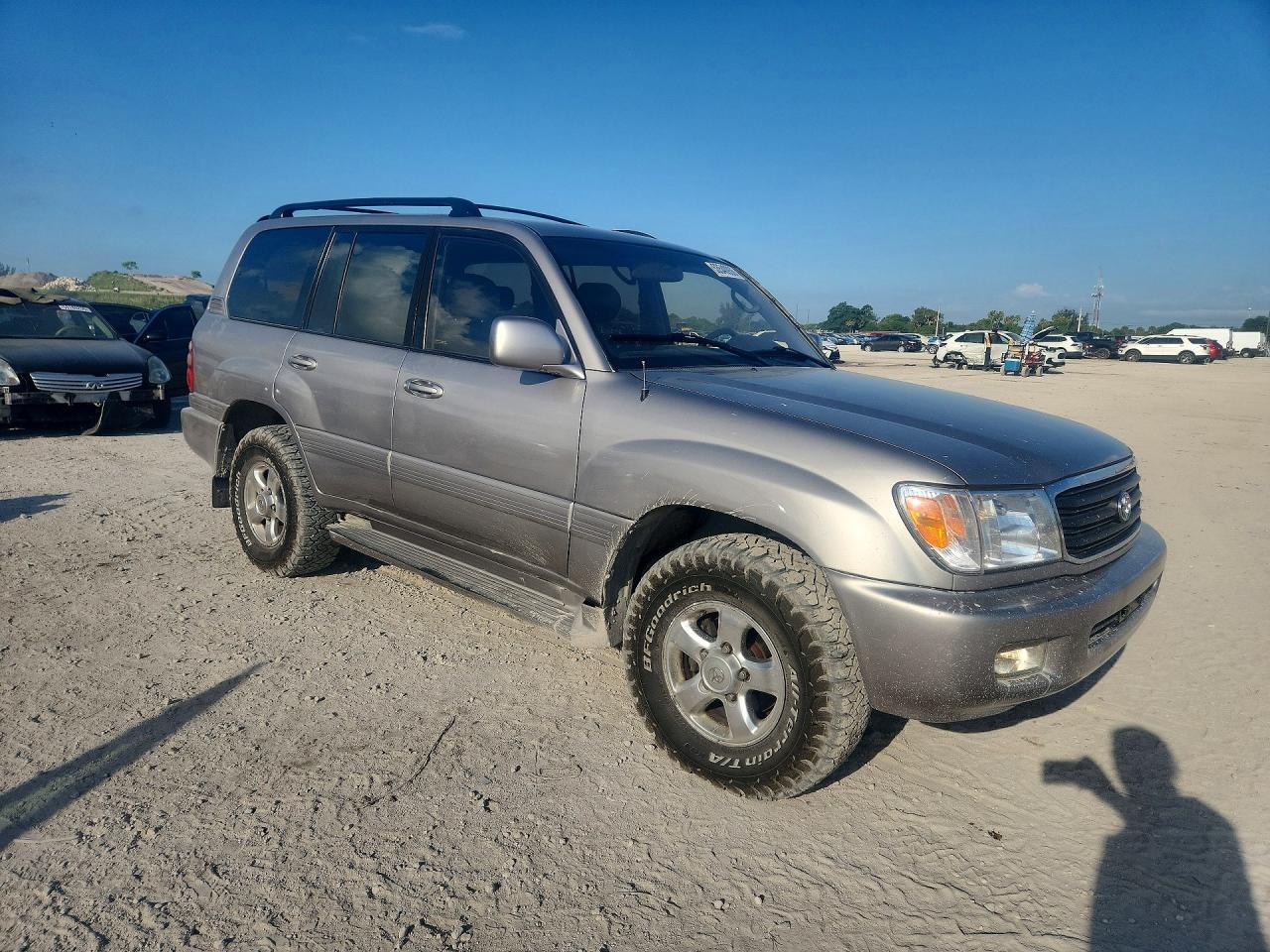 2001 Toyota Land Cruiser Base - Image 4