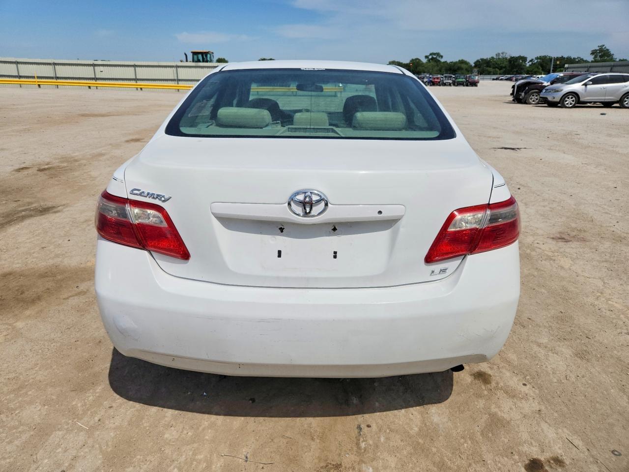 2009 Toyota Camry Le - Фото 6