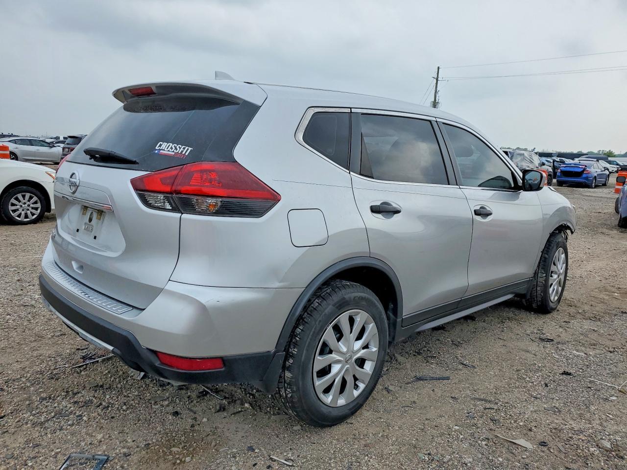2018 Nissan Rogue S - Фото 3