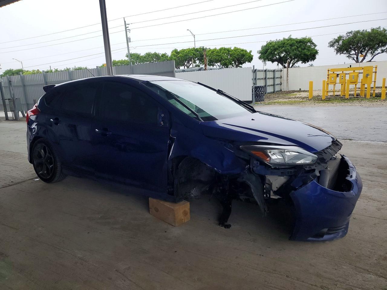 2014 Ford Focus St - Фото 4