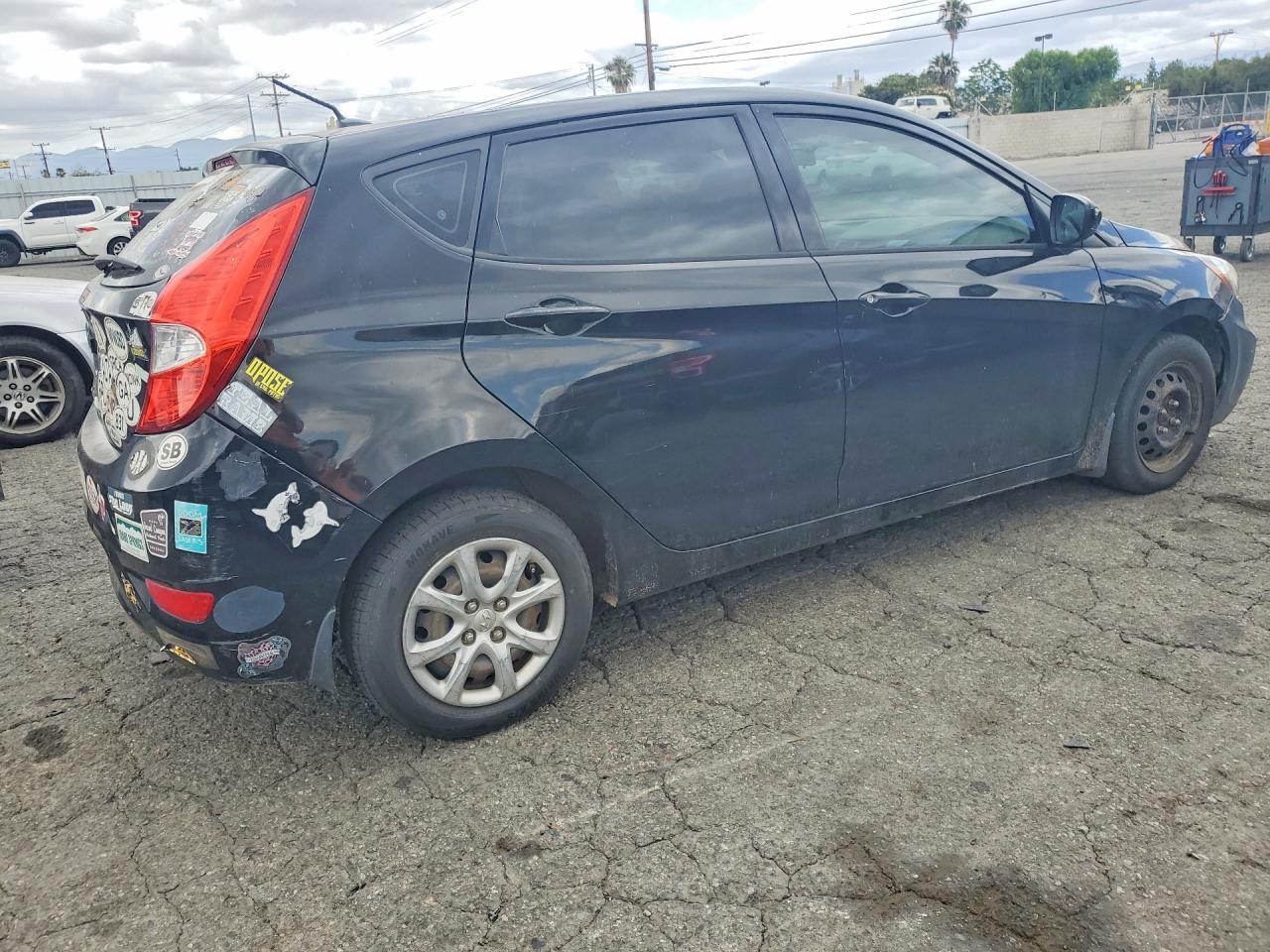 2013 Hyundai Accent Gs - Фото 3