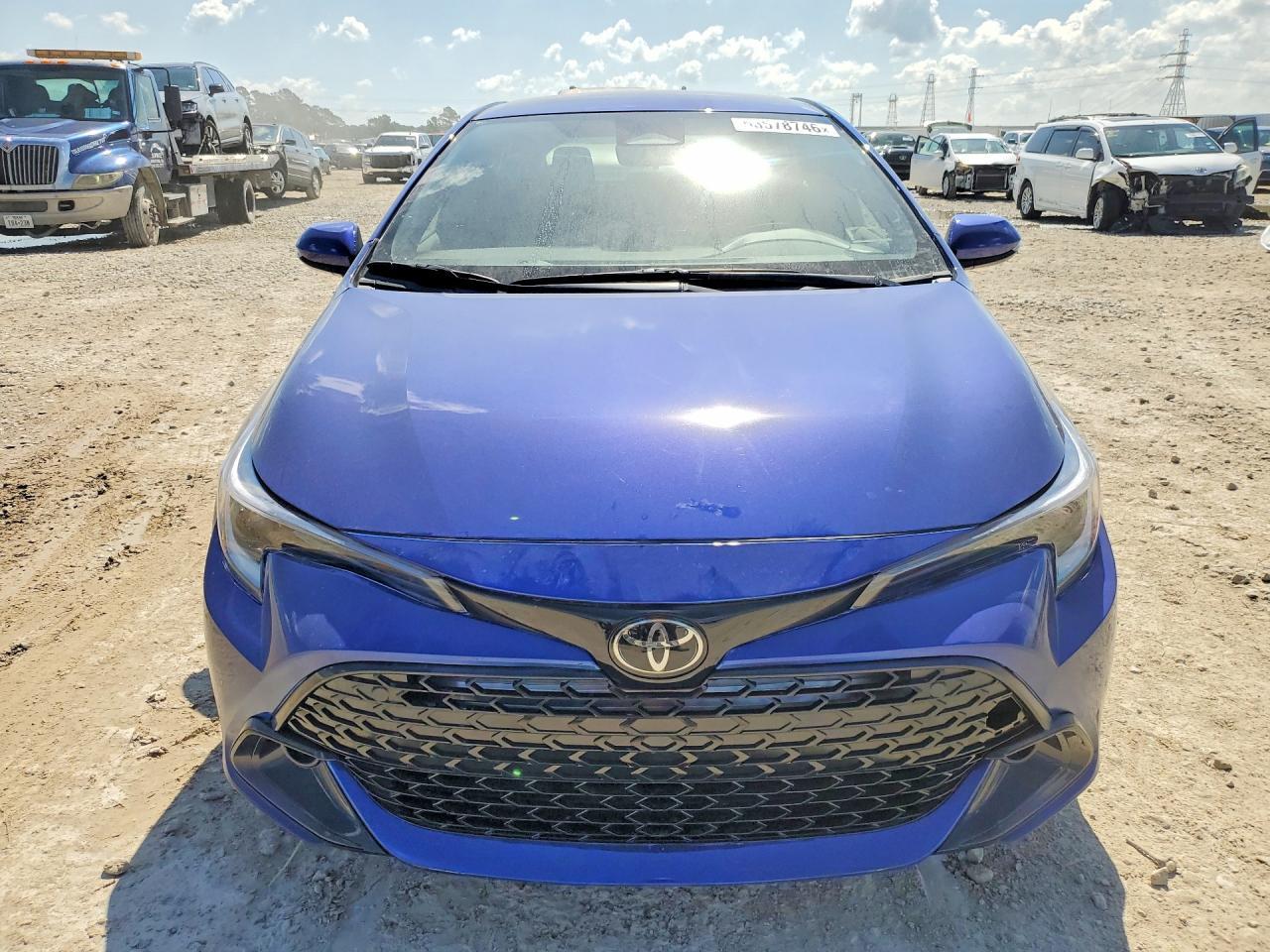 2025 Toyota Corolla Hatchback Se - Image 5