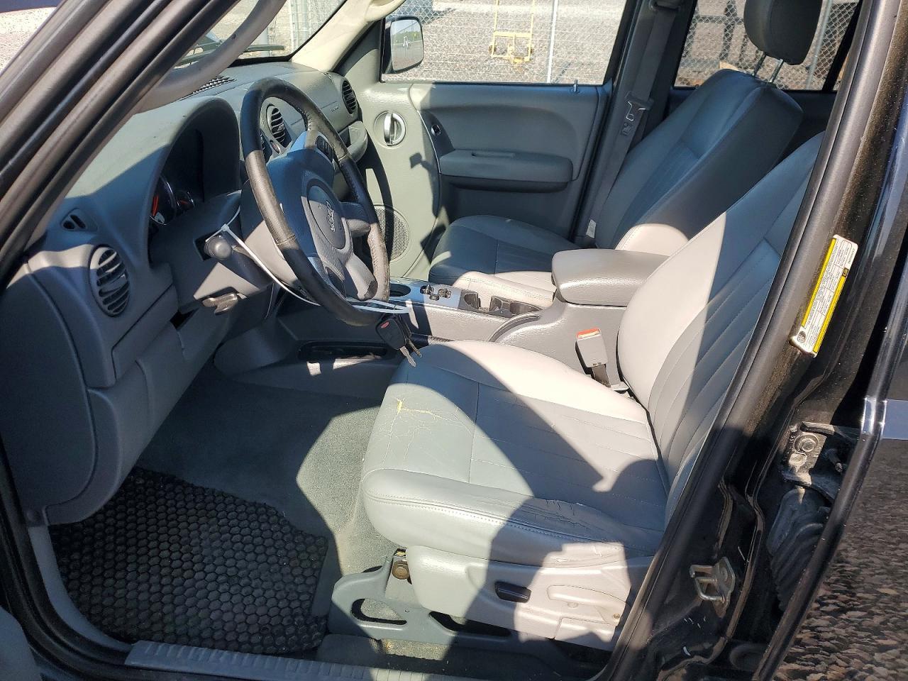 2005 Jeep Liberty Limited - Фото 7