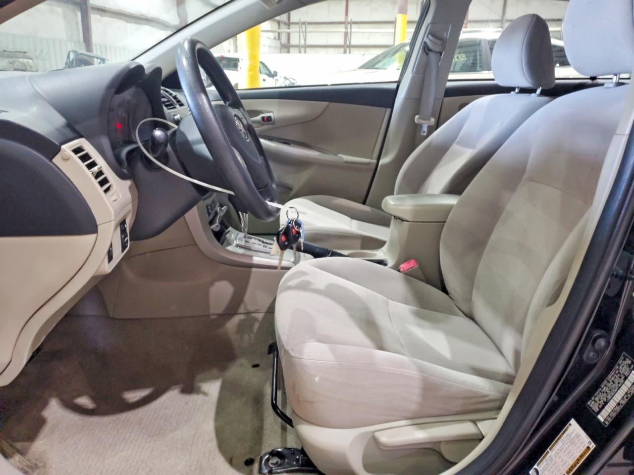 2011 Toyota Corolla Le - Image 7