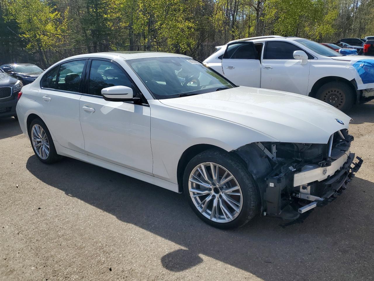 2023 BMW 330Xi - Image 4