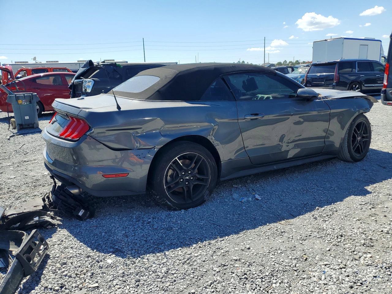 2023 Ford Mustang - Фото 3
