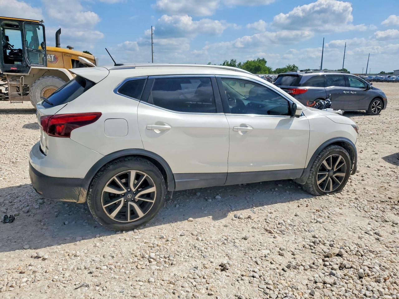 2017 Nissan Rogue Sport Sl - Image 3