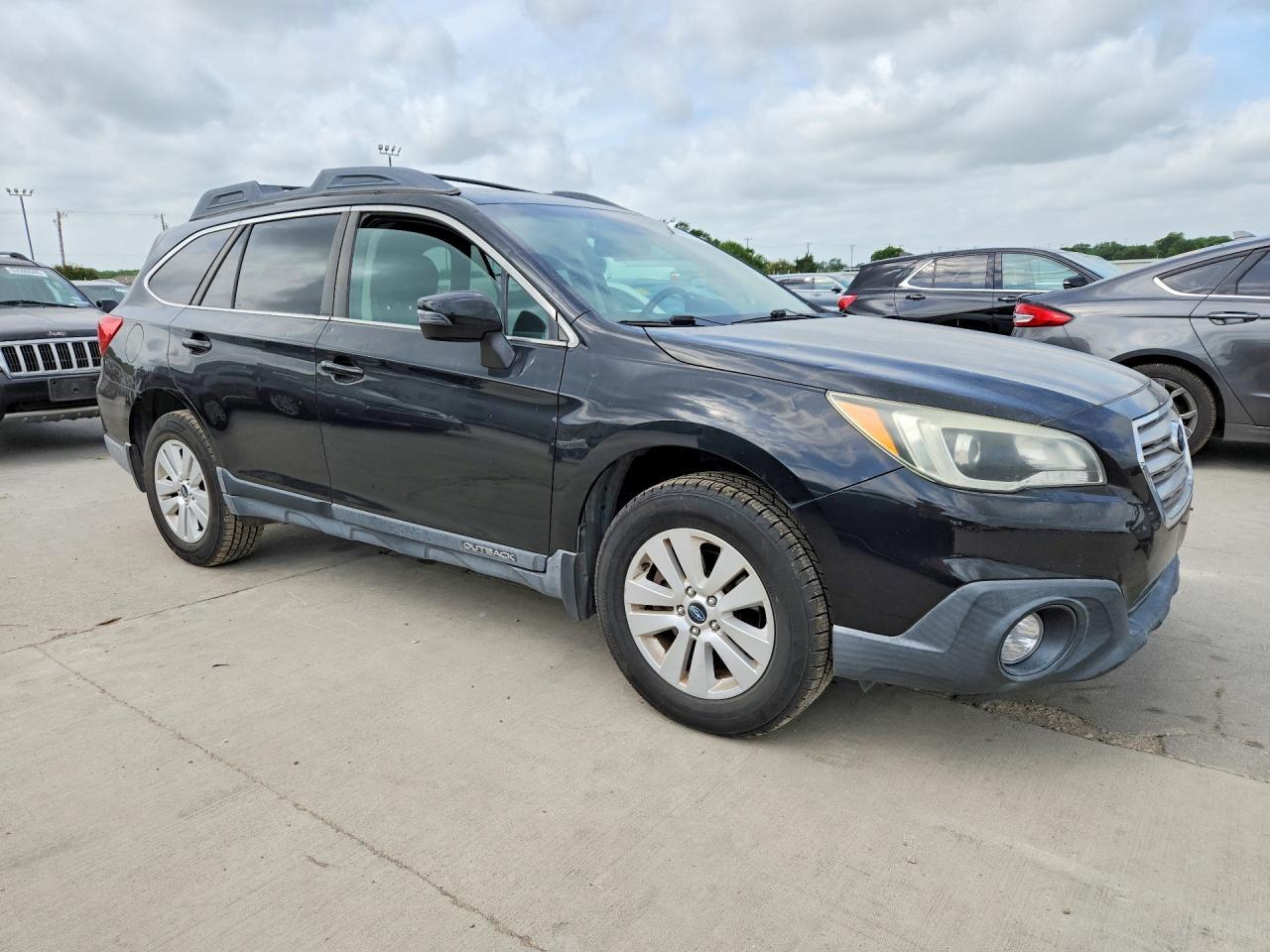 2015 Subaru Outback 2.5I Premium - Image 4