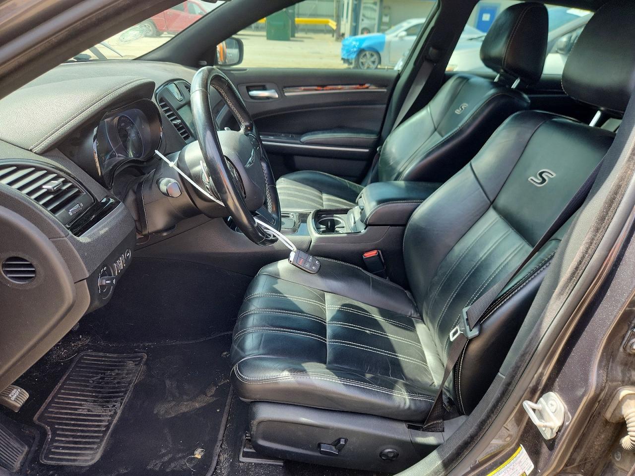 2019 Chrysler 300 S - Image 7