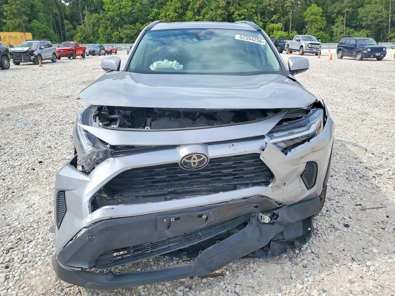 2024 Toyota Rav4 Xle - Image 5