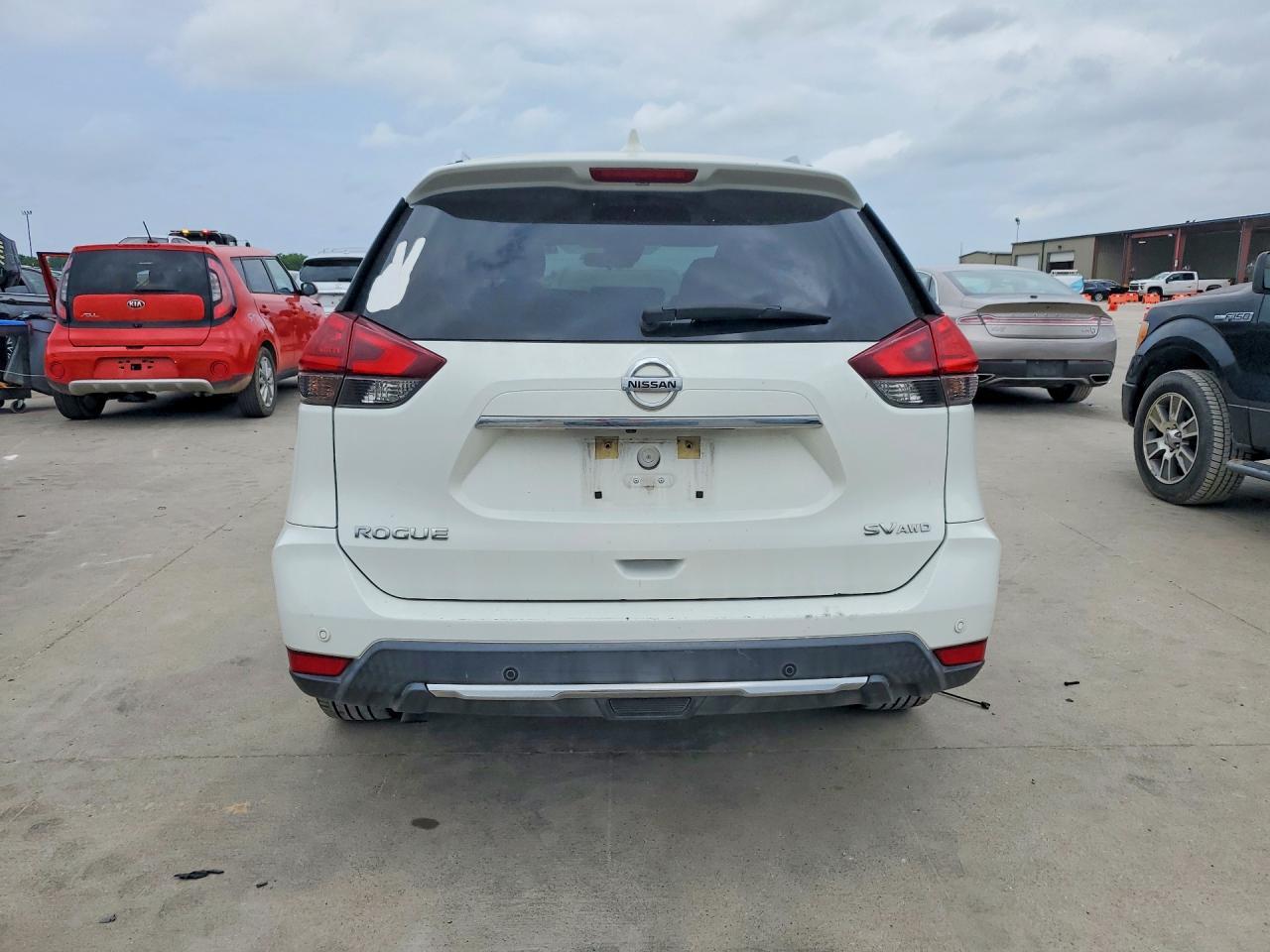 2020 Nissan Rogue Sv - Фото 6