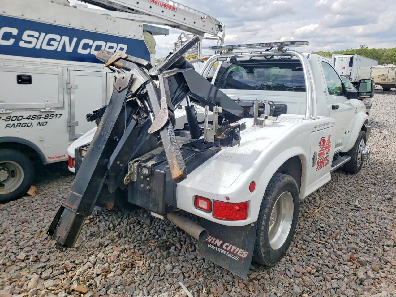 2024 Ram 4500 - Image 3