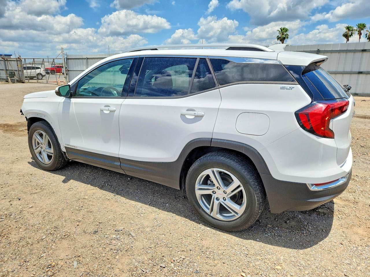 2020 GMC Terrain Slt - Image 2