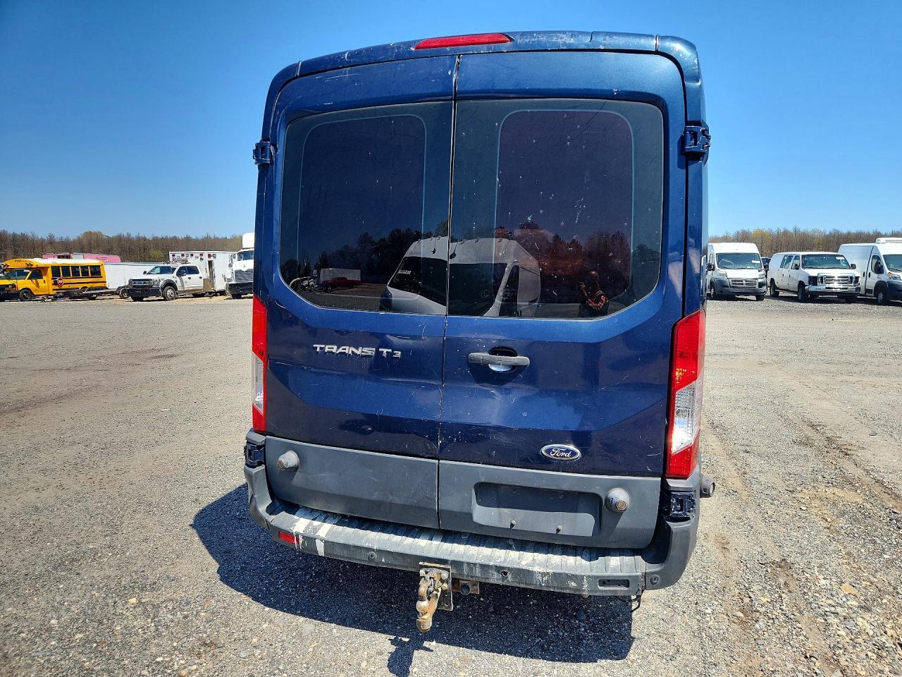 2015 Ford Transit T-350 - Фото 6