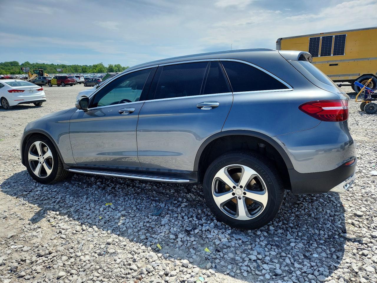 2016 Mercedes-Benz Glc 300 4Matic - Фото 2