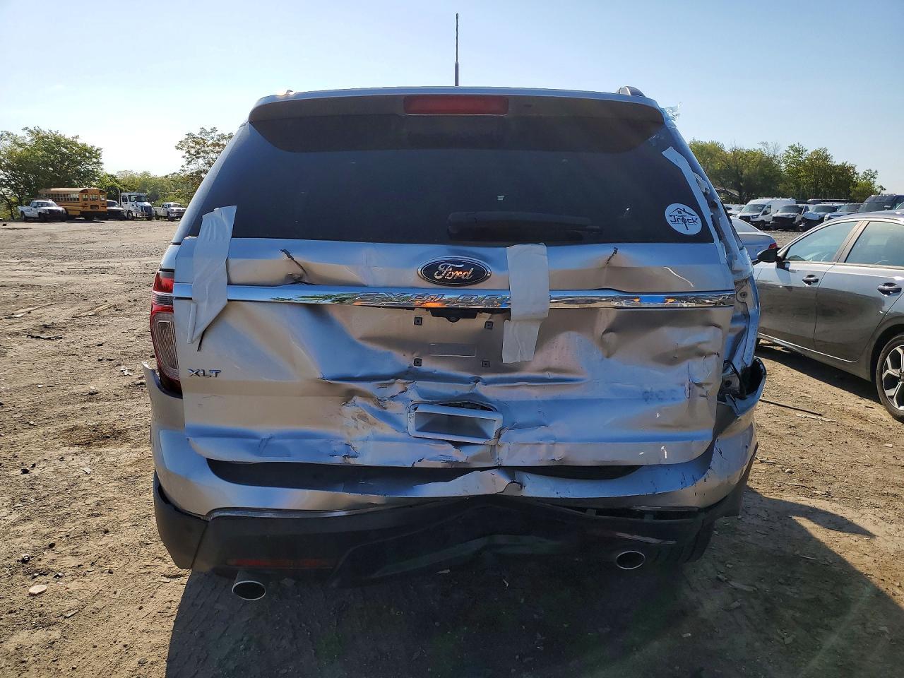 2015 Ford Explorer Xlt - Image 6