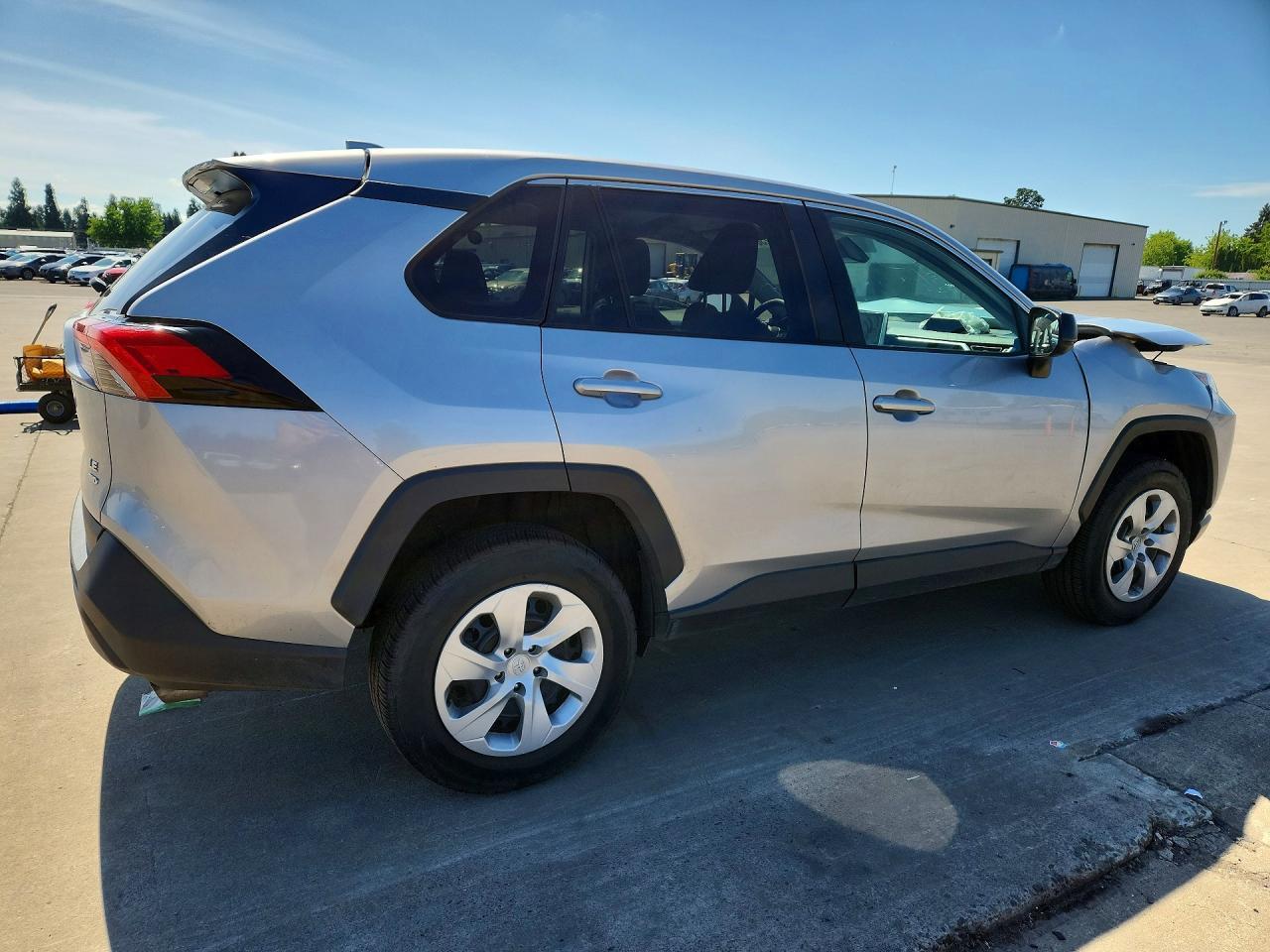 2023 Toyota Rav4 Le - Фото 3