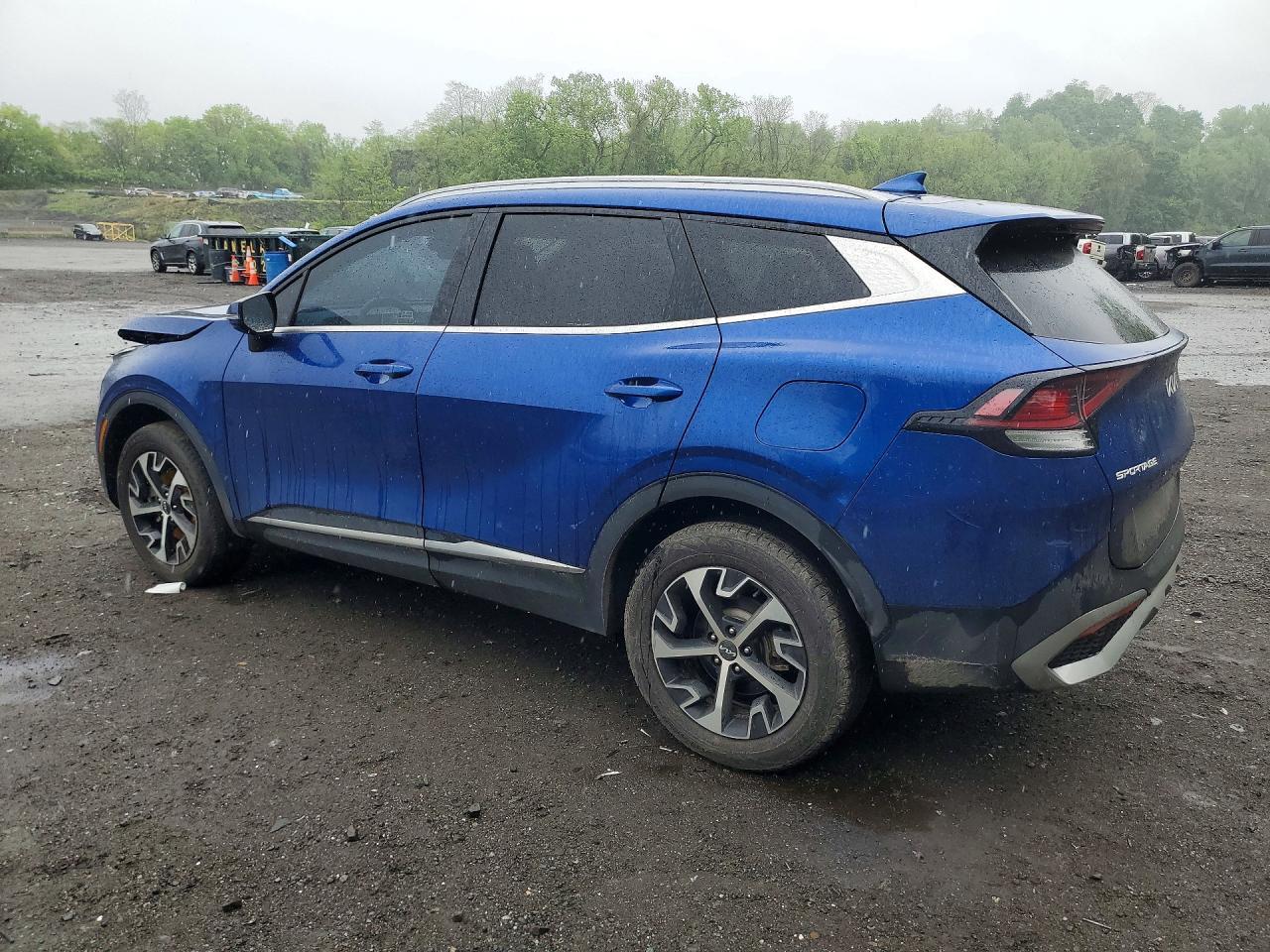 2023 Kia Sportage Ex - Image 2