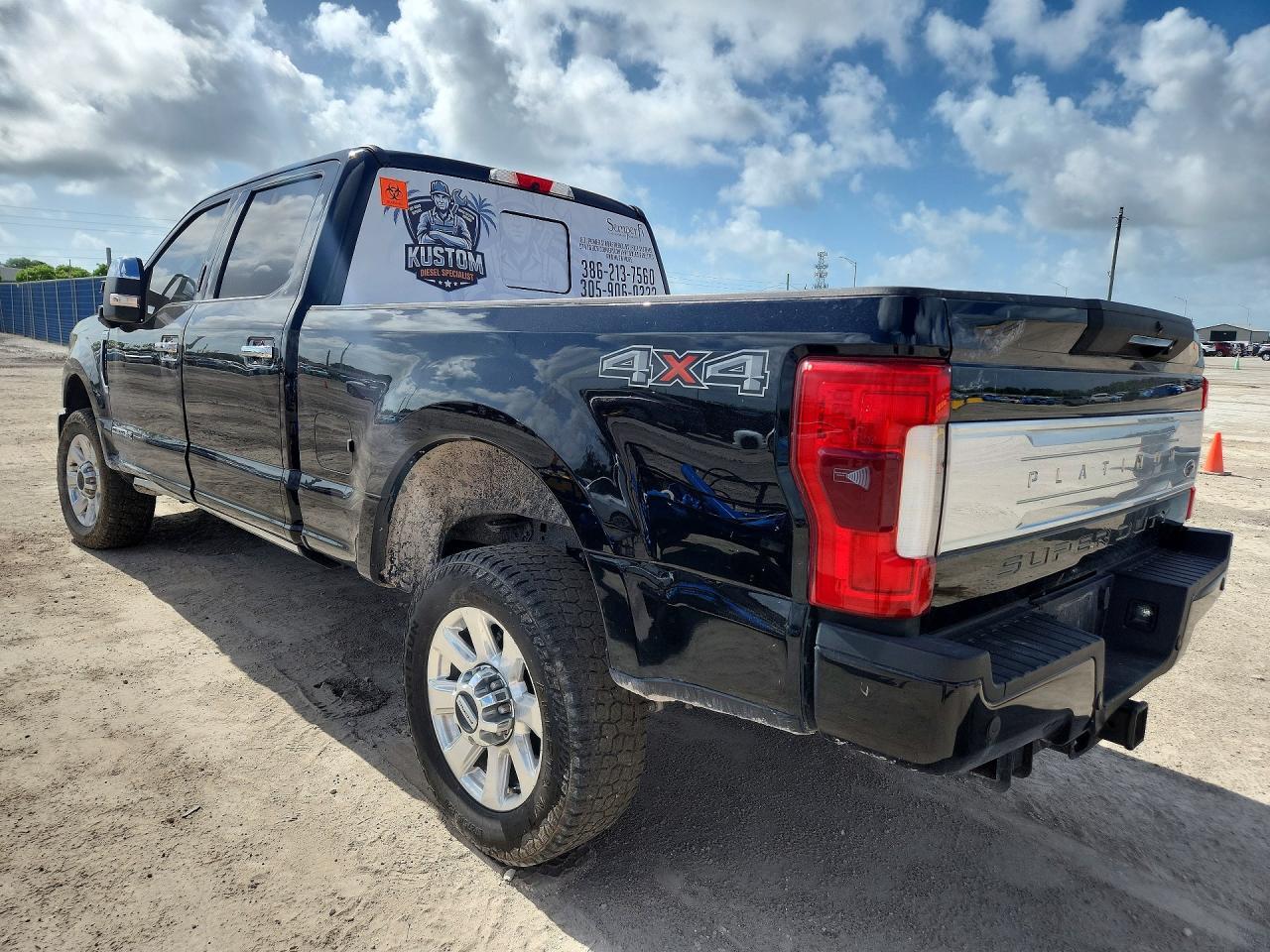 2017 Ford F250 Super Duty - Фото 2