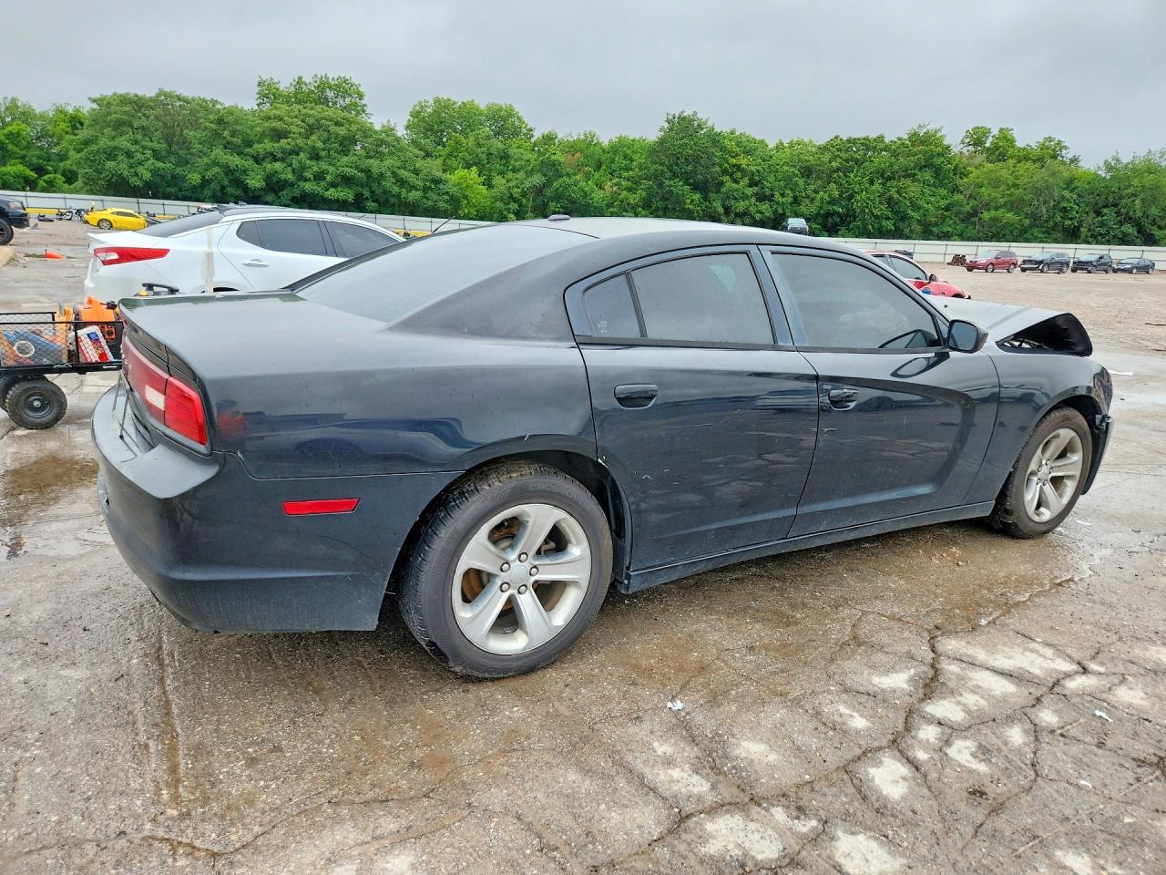 2011 Dodge Charger - Image 3