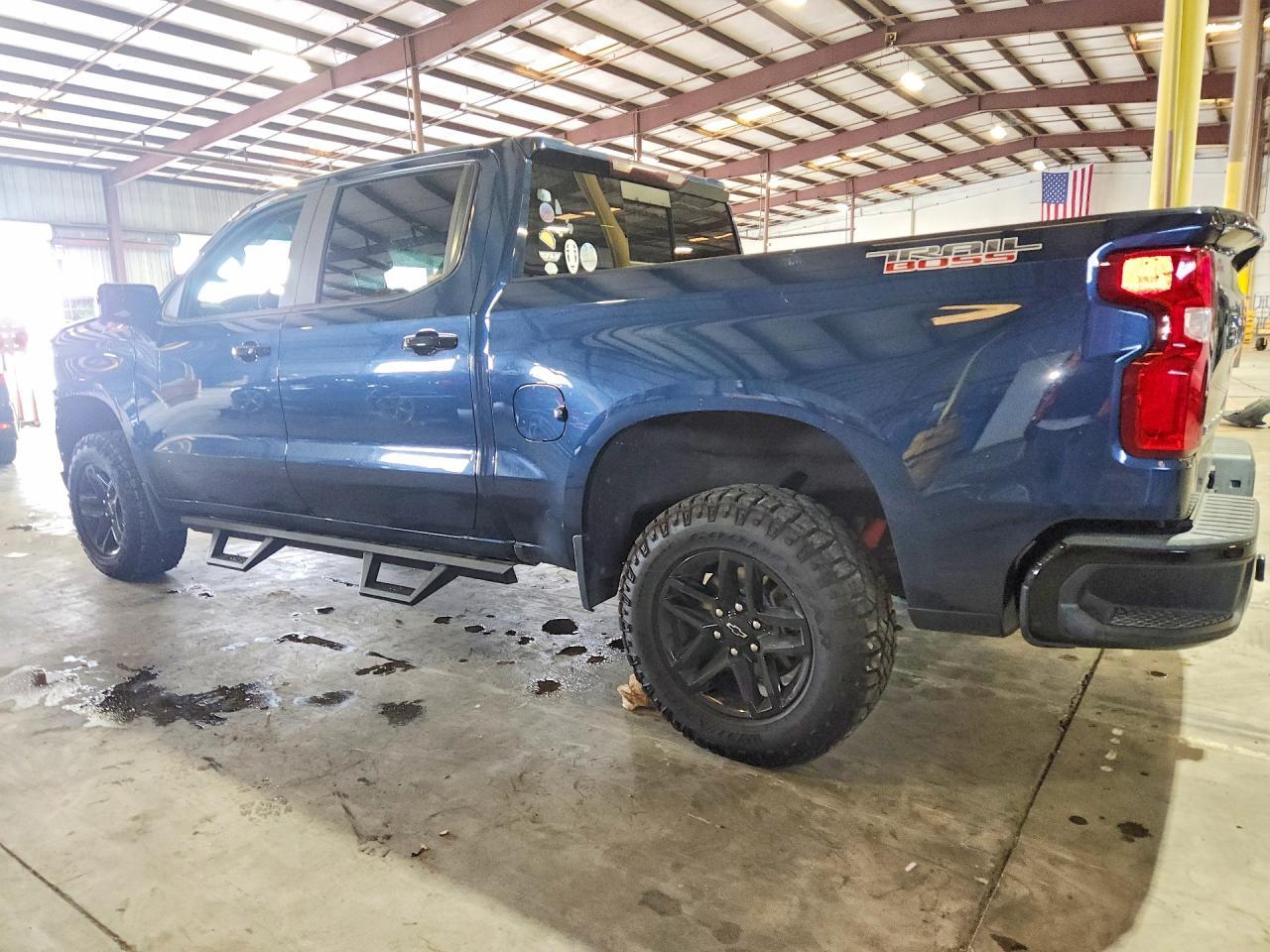 2020 Chevrolet Silverado K1500 Lt Trail Boss - Фото 2