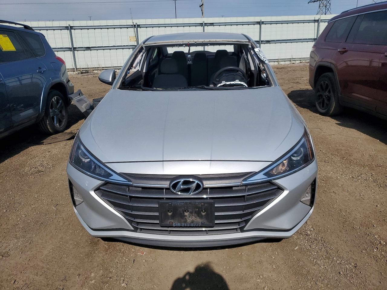 2019 Hyundai Elantra Sel - Image 5