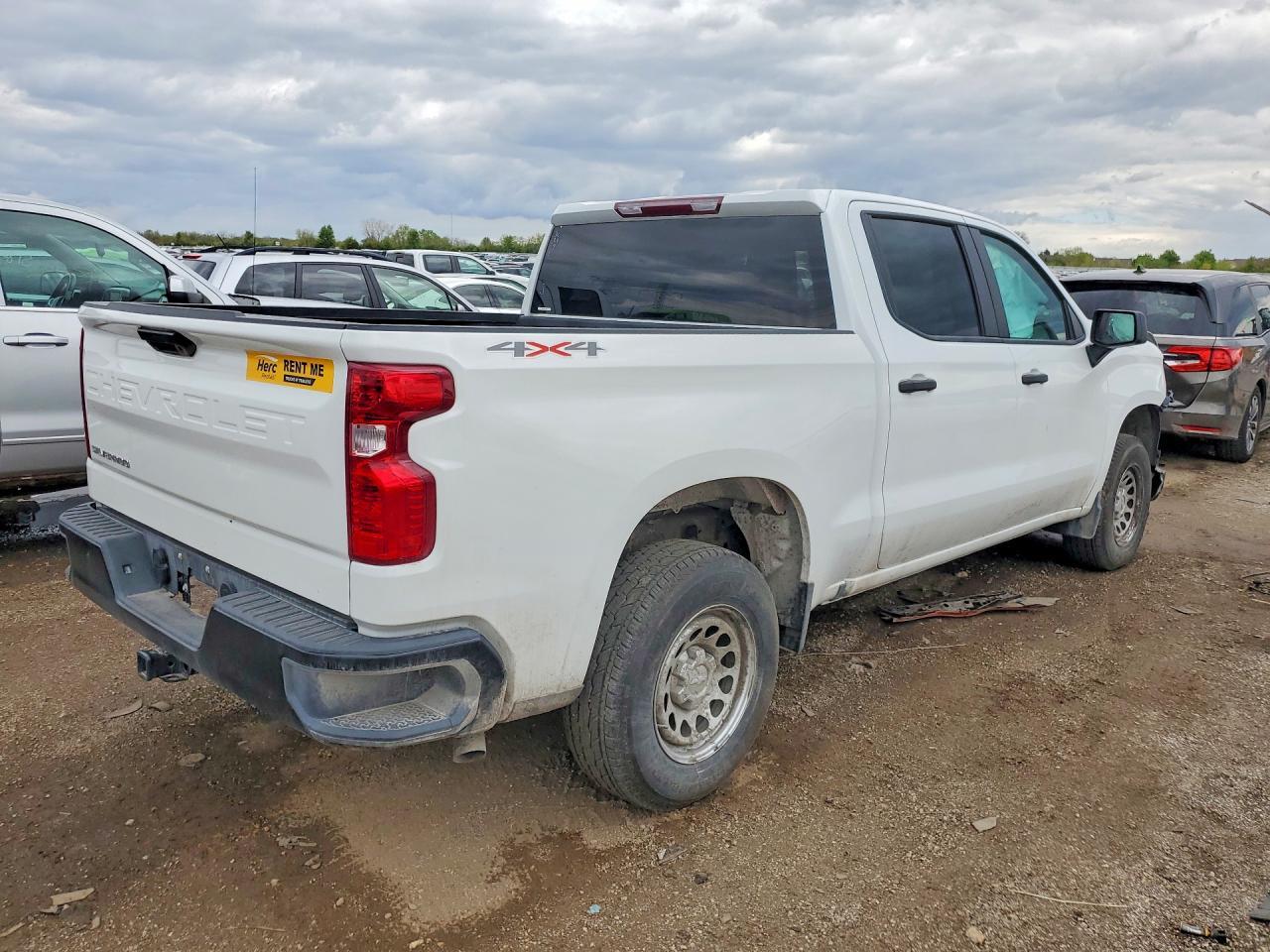 2025 Chevrolet Silverado K1500 - Image 3