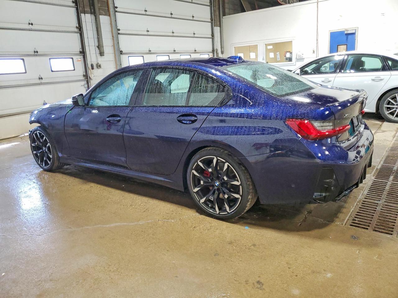 2026 BMW M340Xi - Фото 2