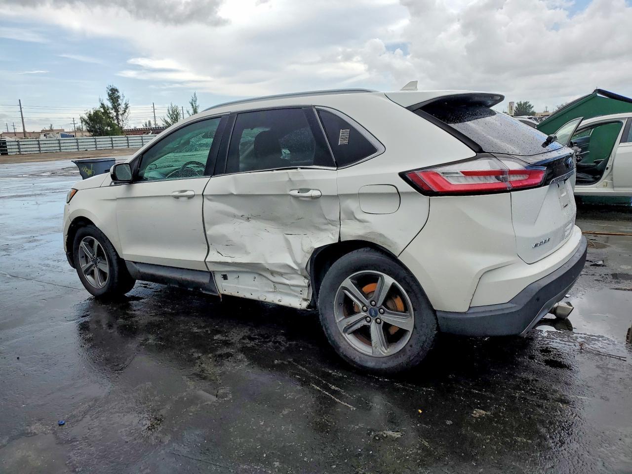 2020 Ford Edge Sel - Image 2