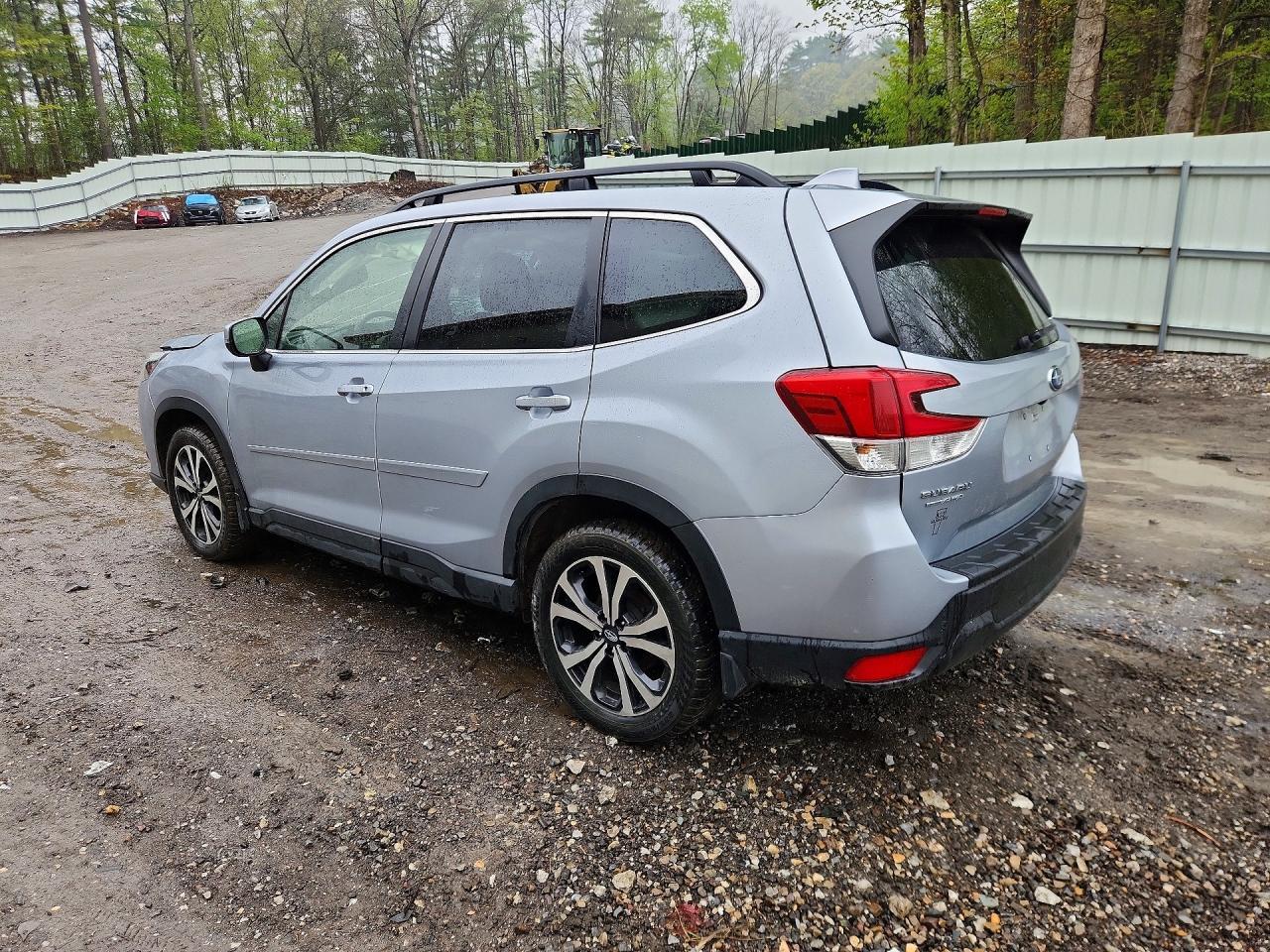 2022 Subaru Forester Limited - Image 2