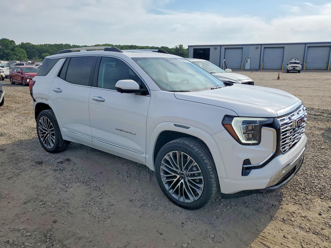 2026 GMC Terrain Denali - Image 4