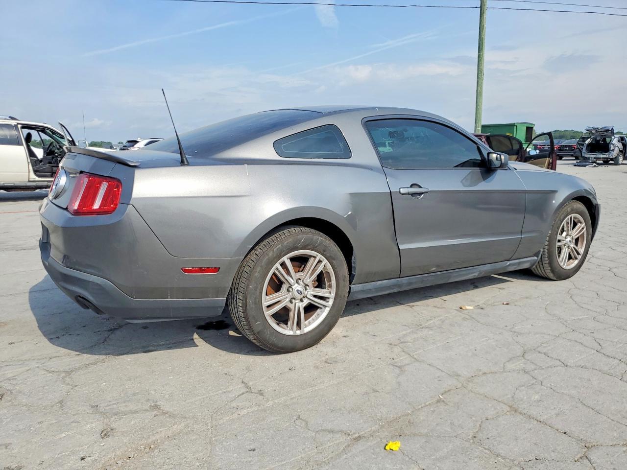 2012 Ford Mustang - Фото 3