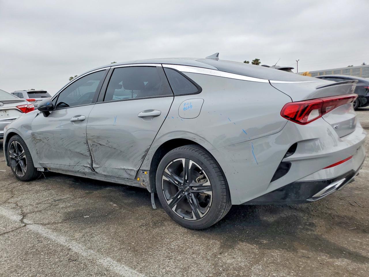 2022 Kia K5 Gt-Line - Фото 2
