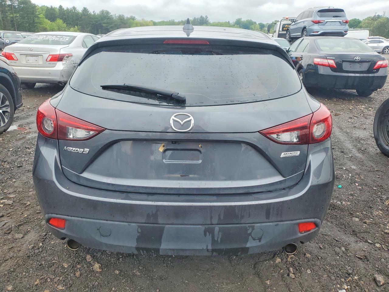 2016 Mazda 3 Touring - Image 6