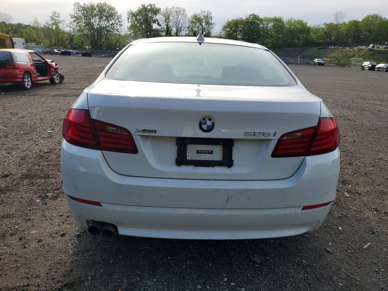 2013 BMW 528 Xi - Image 6