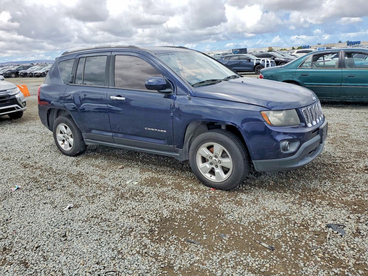 2016 Jeep Compass Latitude - Фото 4