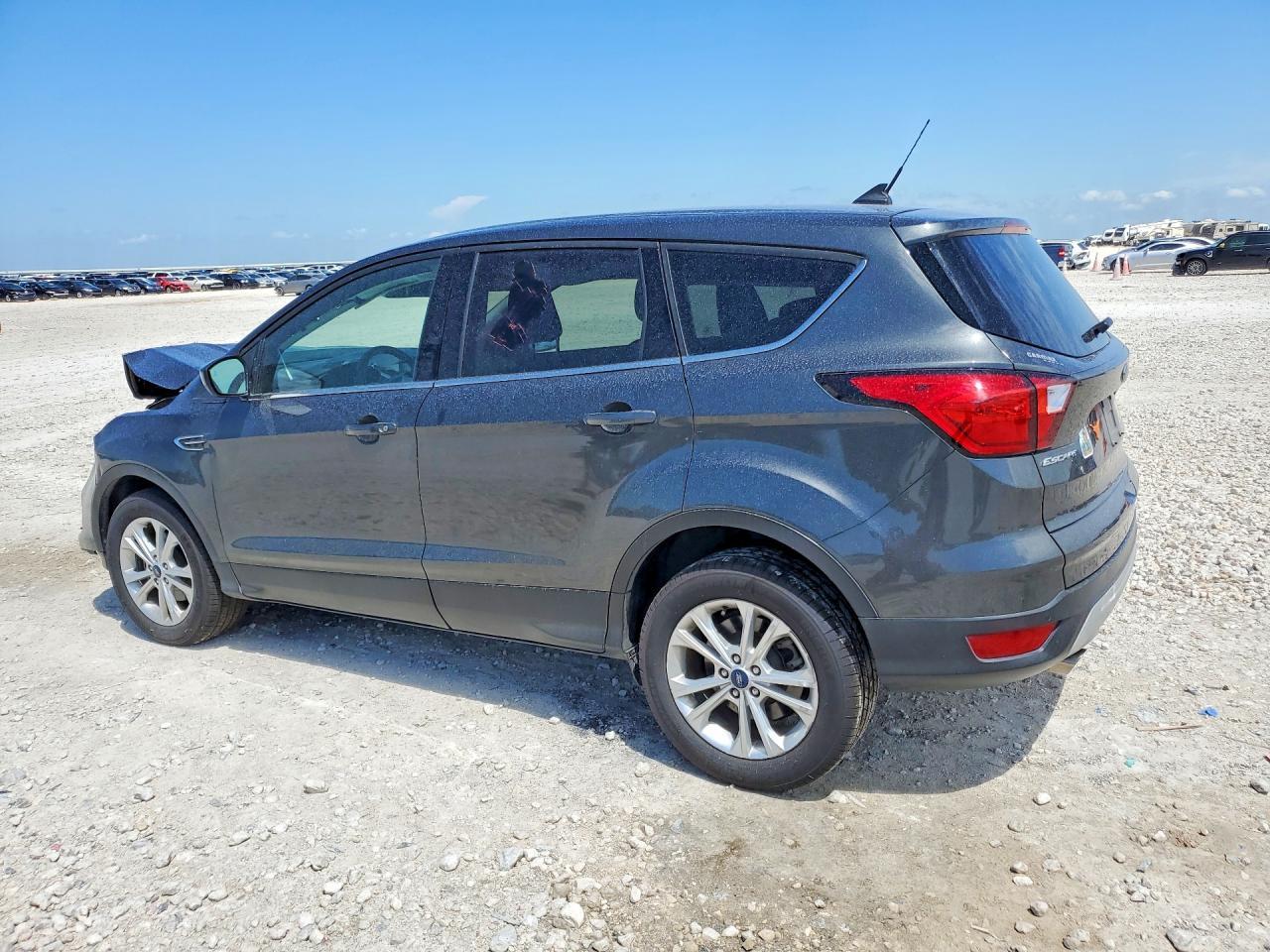 2019 Ford Escape Se - Image 2